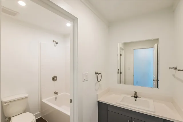 $2,295 | 4712 Rawley Street, Unit B, Houston, TX 77020