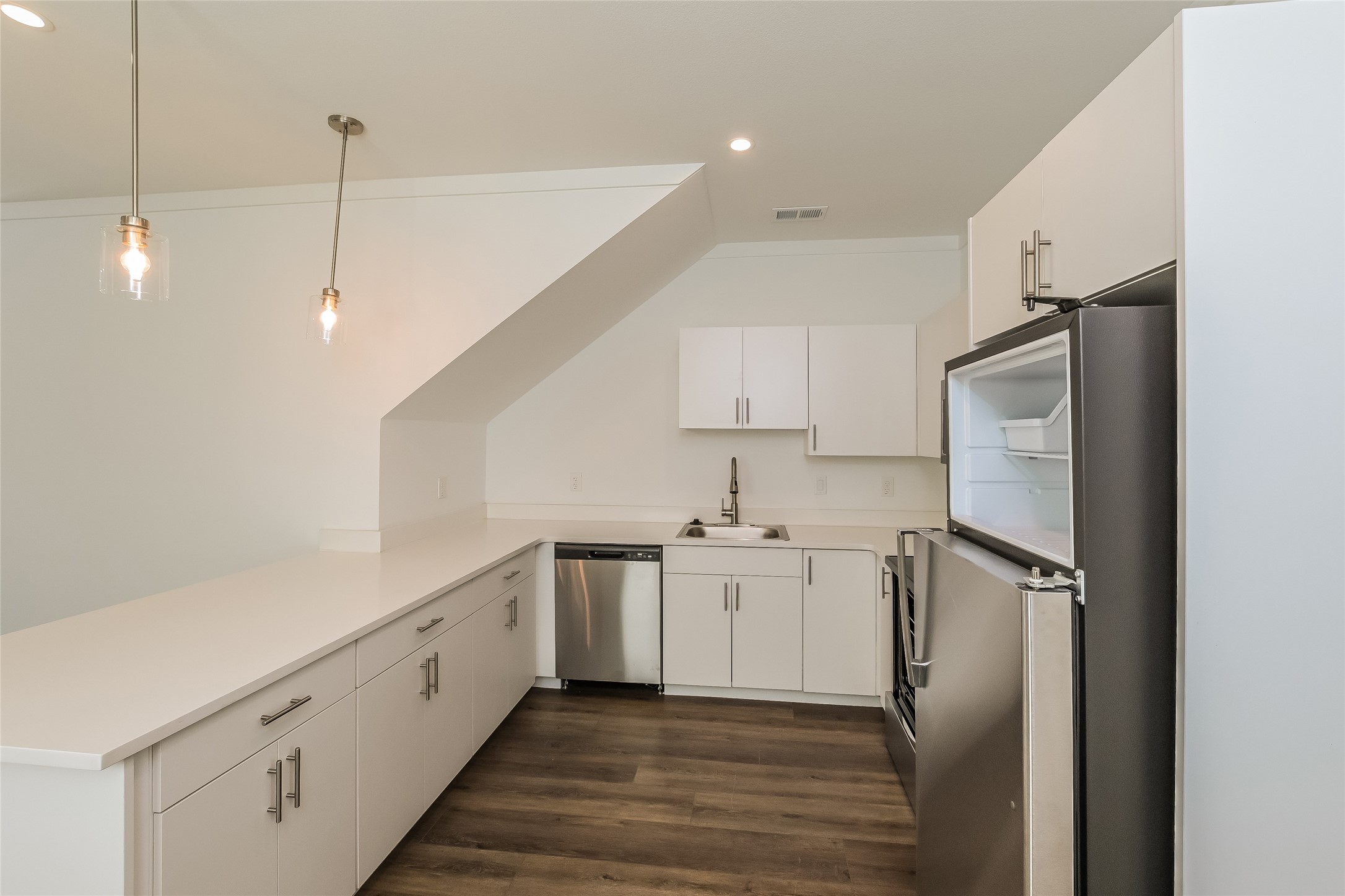 4712 Rawley Street, Unit B Houston, TX 77020 - Photo 8 of 17