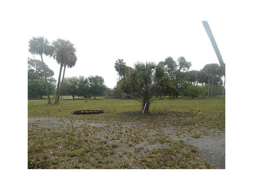 3401 Sneed Road Fort Pierce, FL 34945 - Photo 8 of 10 Gallery Image 8