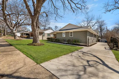 $799,000 | 9016 Westbriar Drive, Dallas, TX 75228