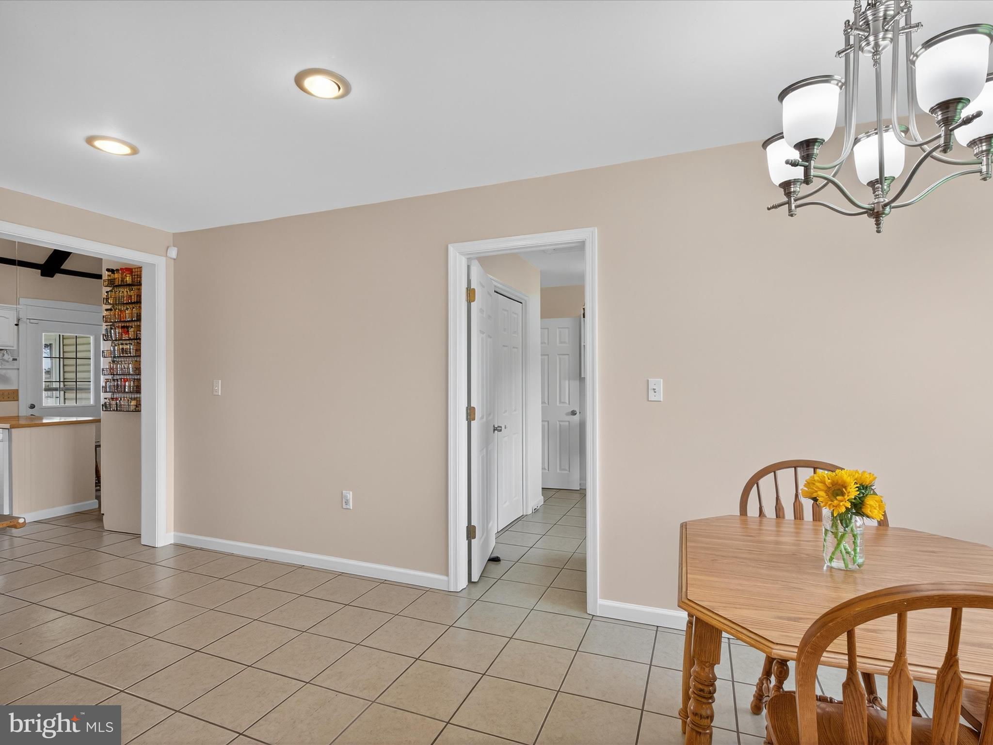 1419 Lebanon Road Manheim, PA 17545 - Photo 9 of 60 Breakfast Nook