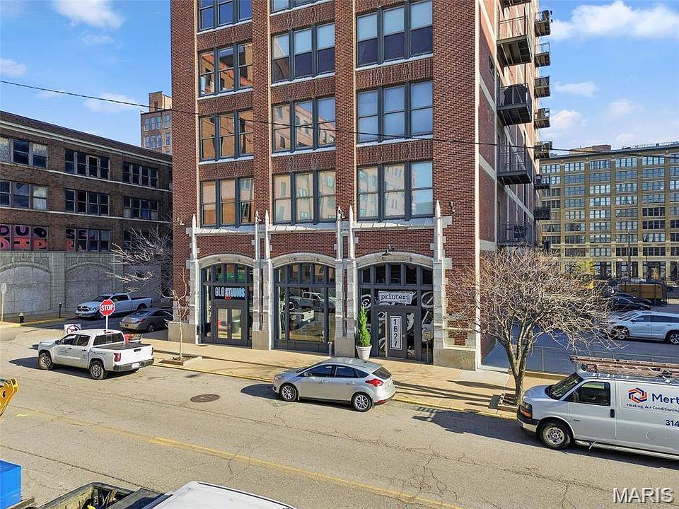 1627 Locust Street, Unit 706 St. Louis, MO 63103 - Photo 1 of 32