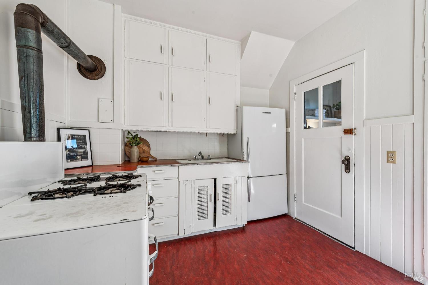 203 Scott Street Mill Valley, CA 94941 - Photo 17 of 34