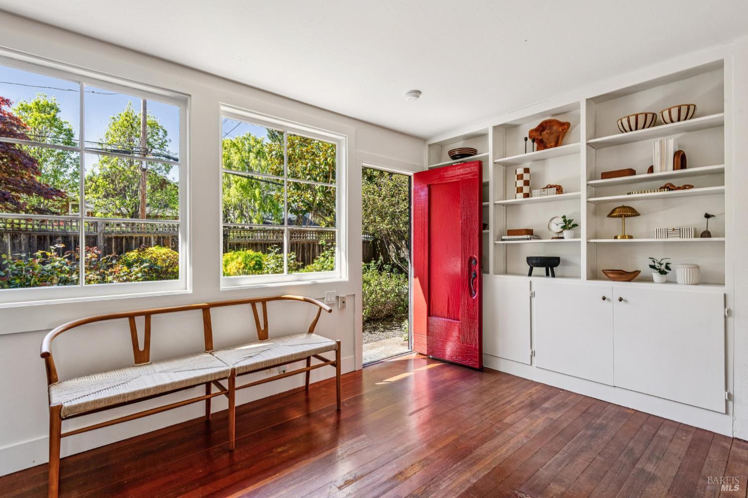 203 Scott Street Mill Valley, CA 94941 - Photo 3 of 34