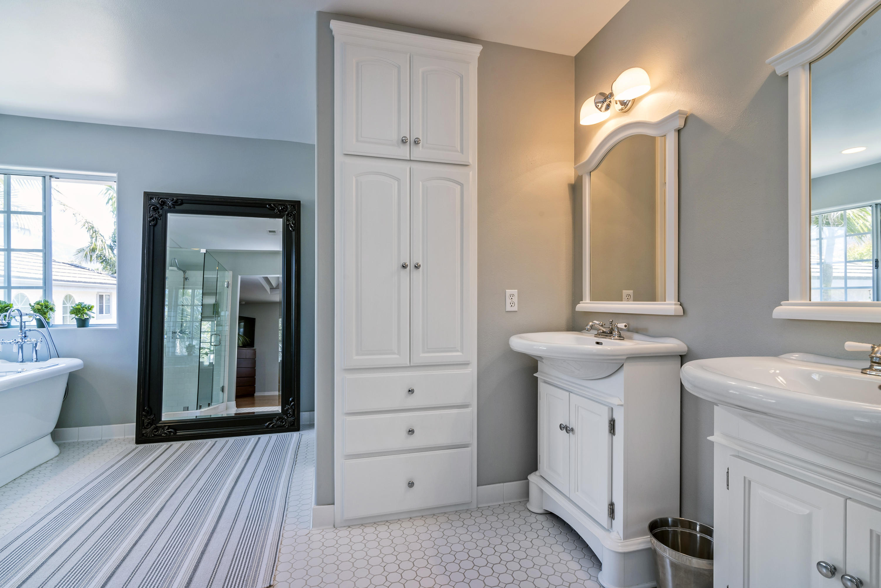 138 Toro Canyon Road Carpinteria, CA 93013 - Photo 14 of 24 Master Bathroom