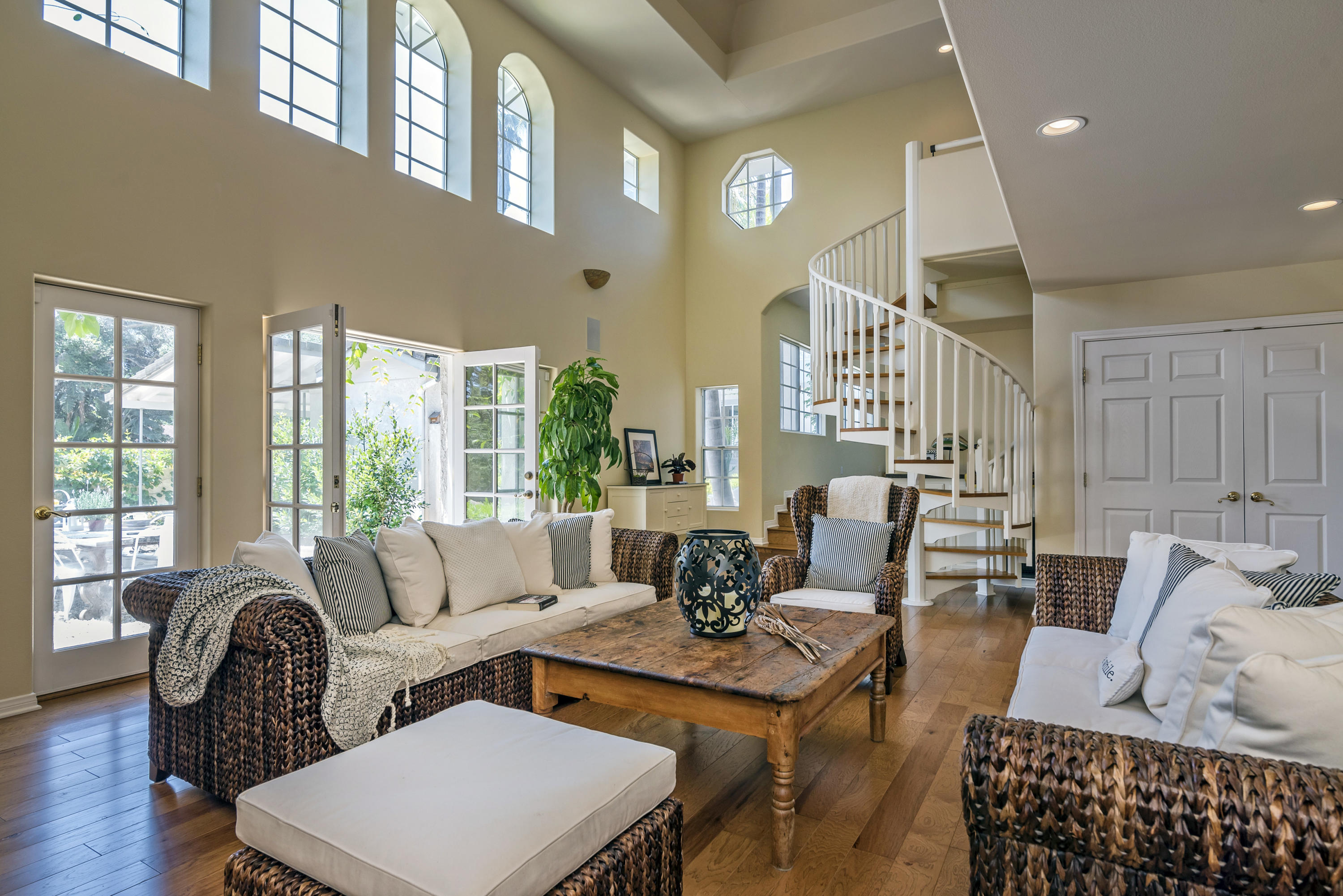 138 Toro Canyon Road Carpinteria, CA 93013 - Photo 9 of 24 Family Room