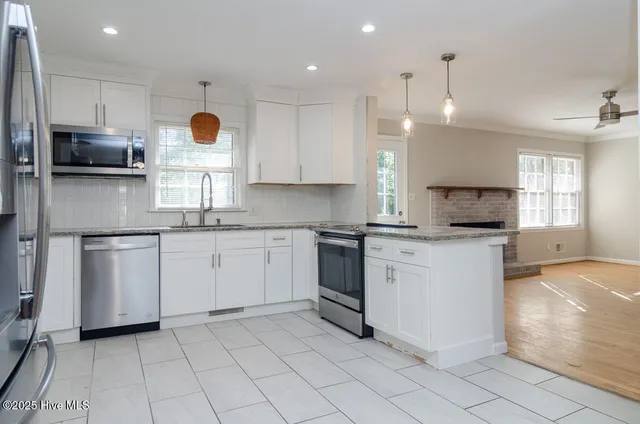 $2,400 | 5102 Clear Run Drive, Wilmington, NC 28403