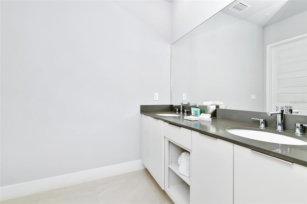 7740 Sandy Ridge Drive, Unit 121 Reunion, FL 34747 - Photo 48 of 60