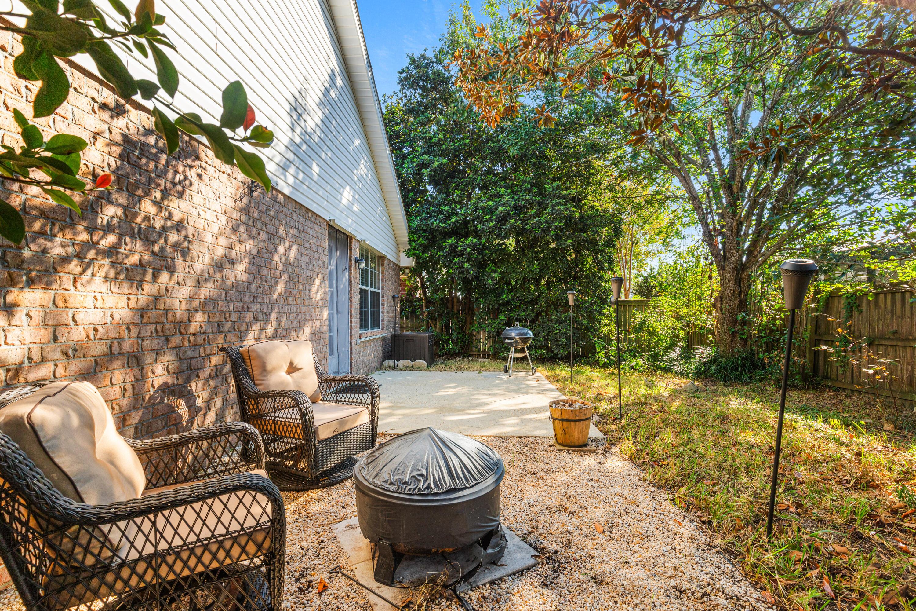 9749 Leeward Way Navarre, FL 32566 - Photo 24 of 31 Rear Yard