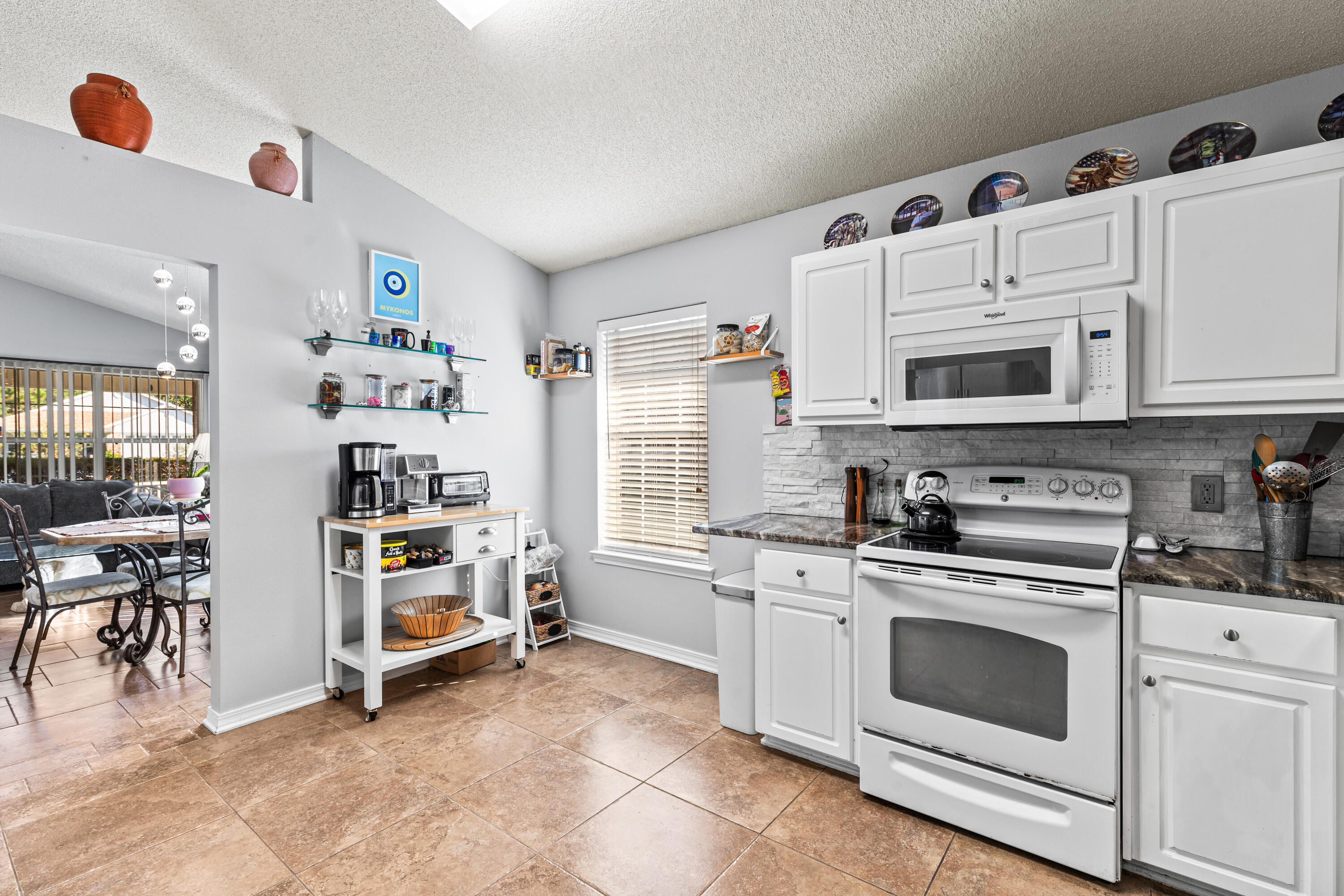 9749 Leeward Way Navarre, FL 32566 - Photo 8 of 31 Kitchen