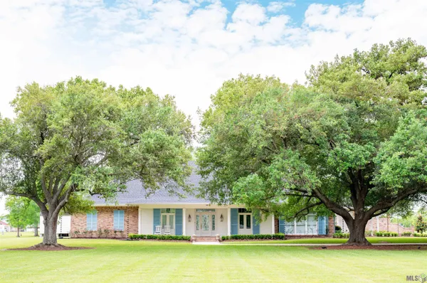 $599,000 | 11562 Highway 1, Larose, LA 70373