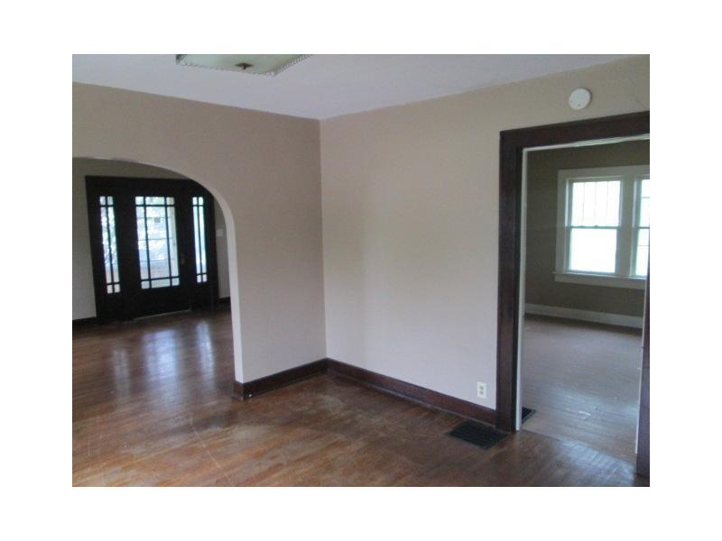 439 North Post Road Indianapolis, IN 46229 - Photo 6 of 12 Gallery Image 6