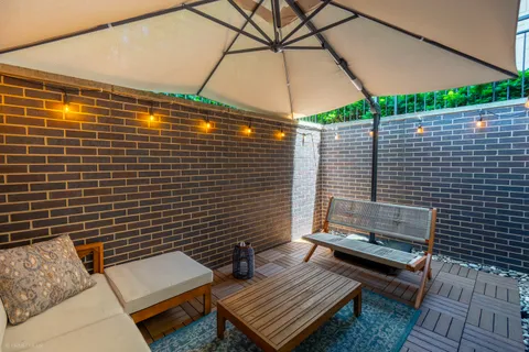 $849,900 | 1541 West Montana Street, Unit 1, Chicago, IL 60614