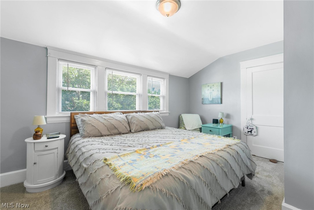 1119 Spring Road Cleveland, OH 44109 - Photo 23 of 27