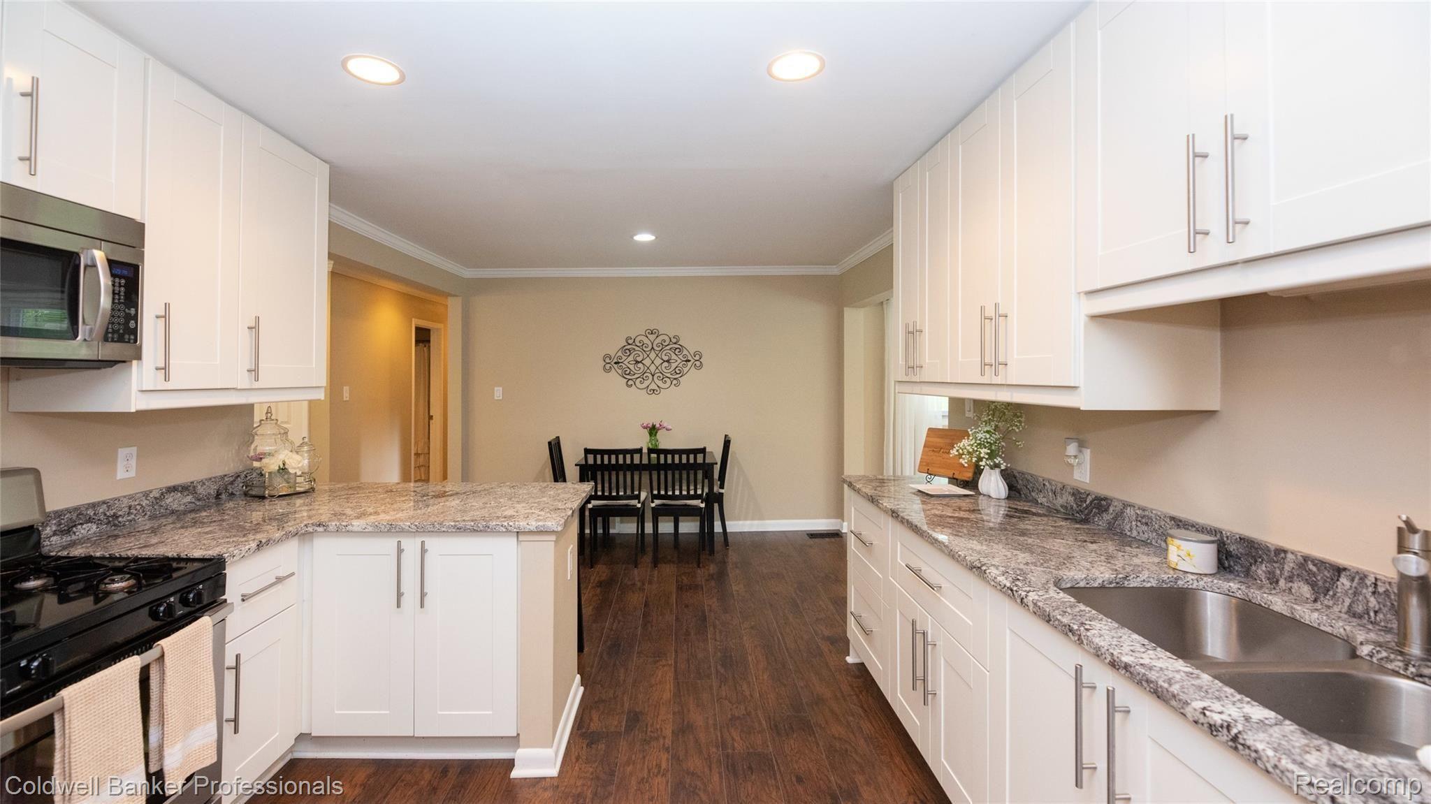 35932 Hardenburg Road Farmington, MI 48331 - Photo 12 of 34 00__19.jpg
