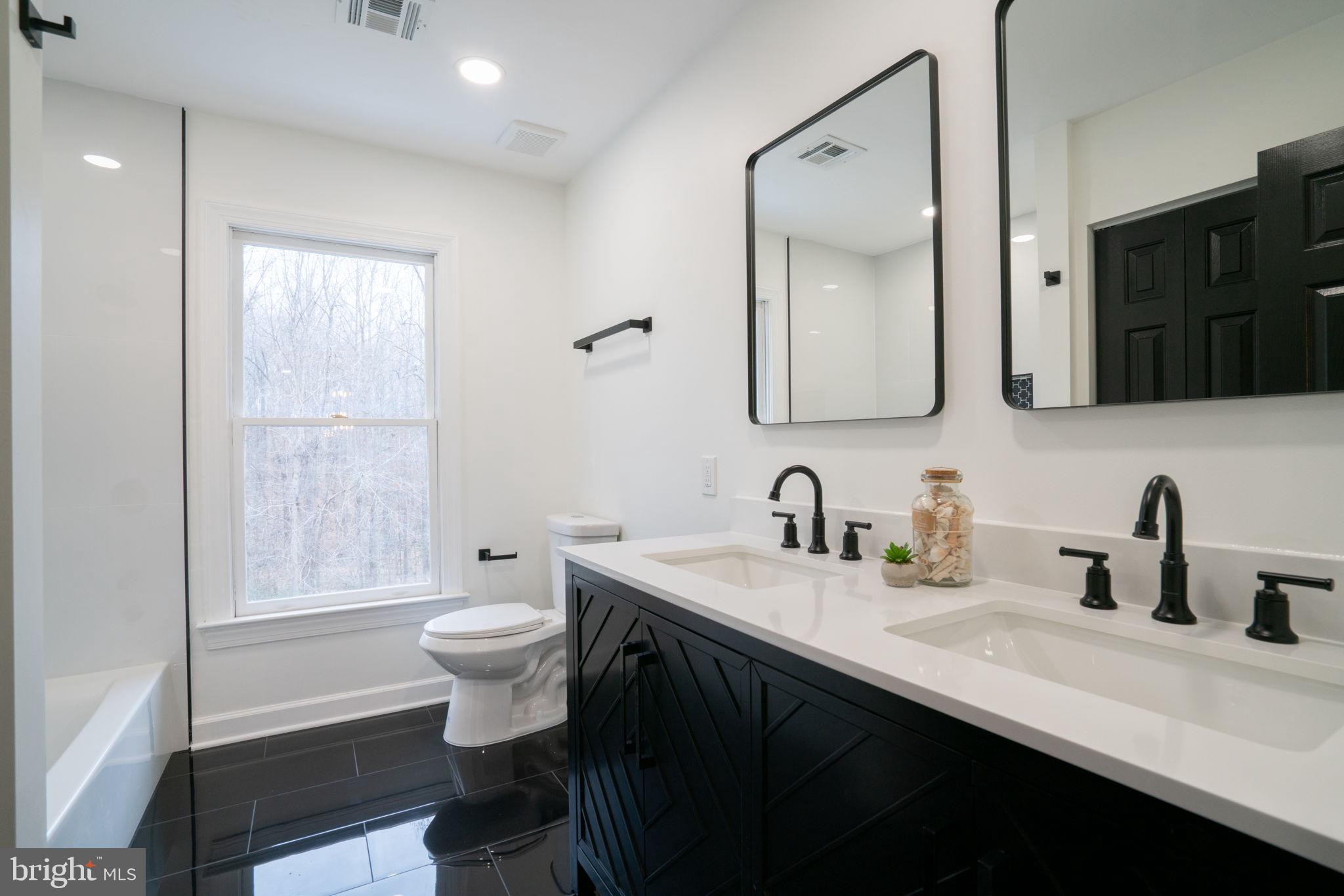 8261 Tinsley Place Culpeper, VA 22701 - Photo 44 of 80 Upstairs full bathroom