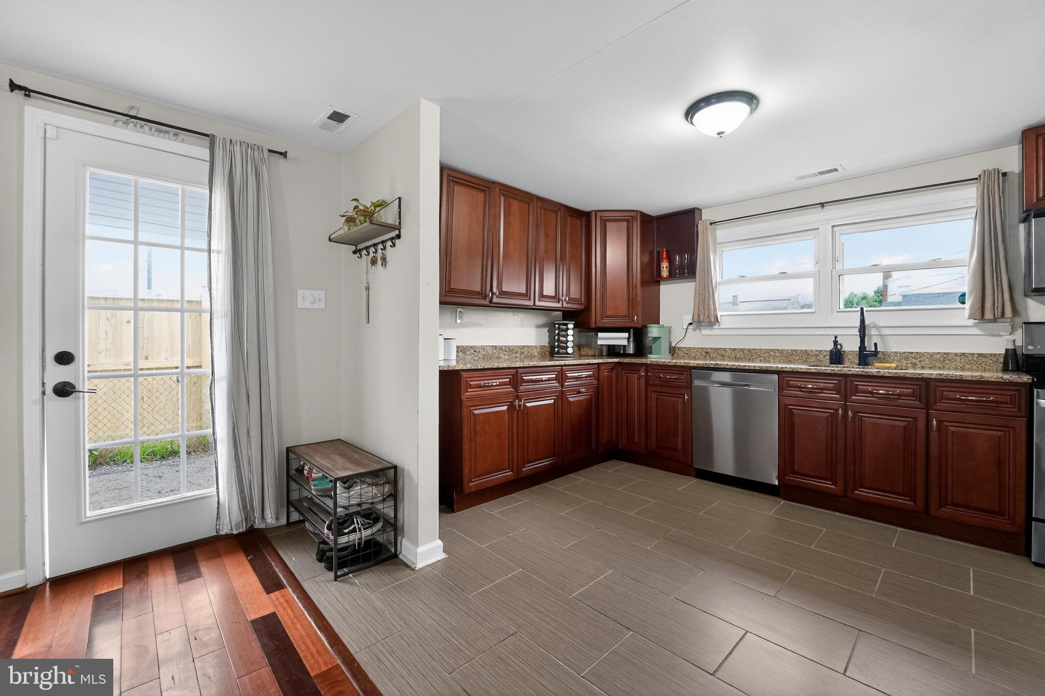 2418 Brunswick Road Halethorpe, MD 21227 - Photo 15 of 30