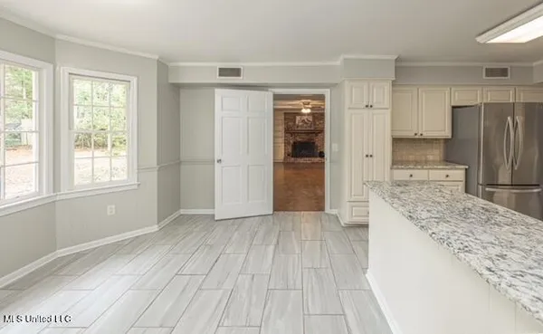 $299,900 | 5477 River Thames Place, Jackson, MS 39211