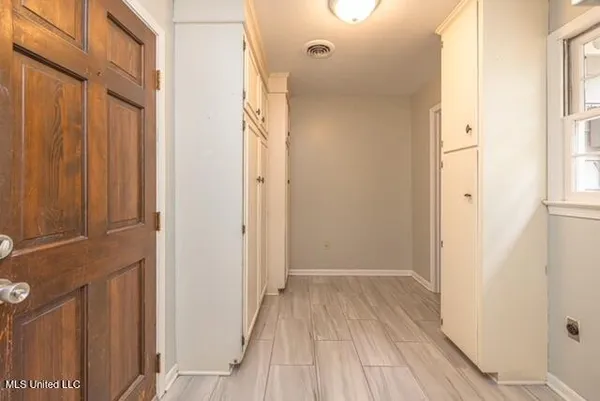 $299,900 | 5477 River Thames Place, Jackson, MS 39211