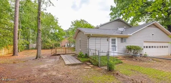 $299,900 | 5477 River Thames Place, Jackson, MS 39211
