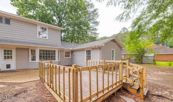 $299,900 | 5477 River Thames Place, Jackson, MS 39211