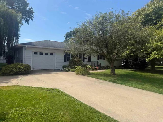 $168,500 | 606 East Main Street, Fowler, IN 47944