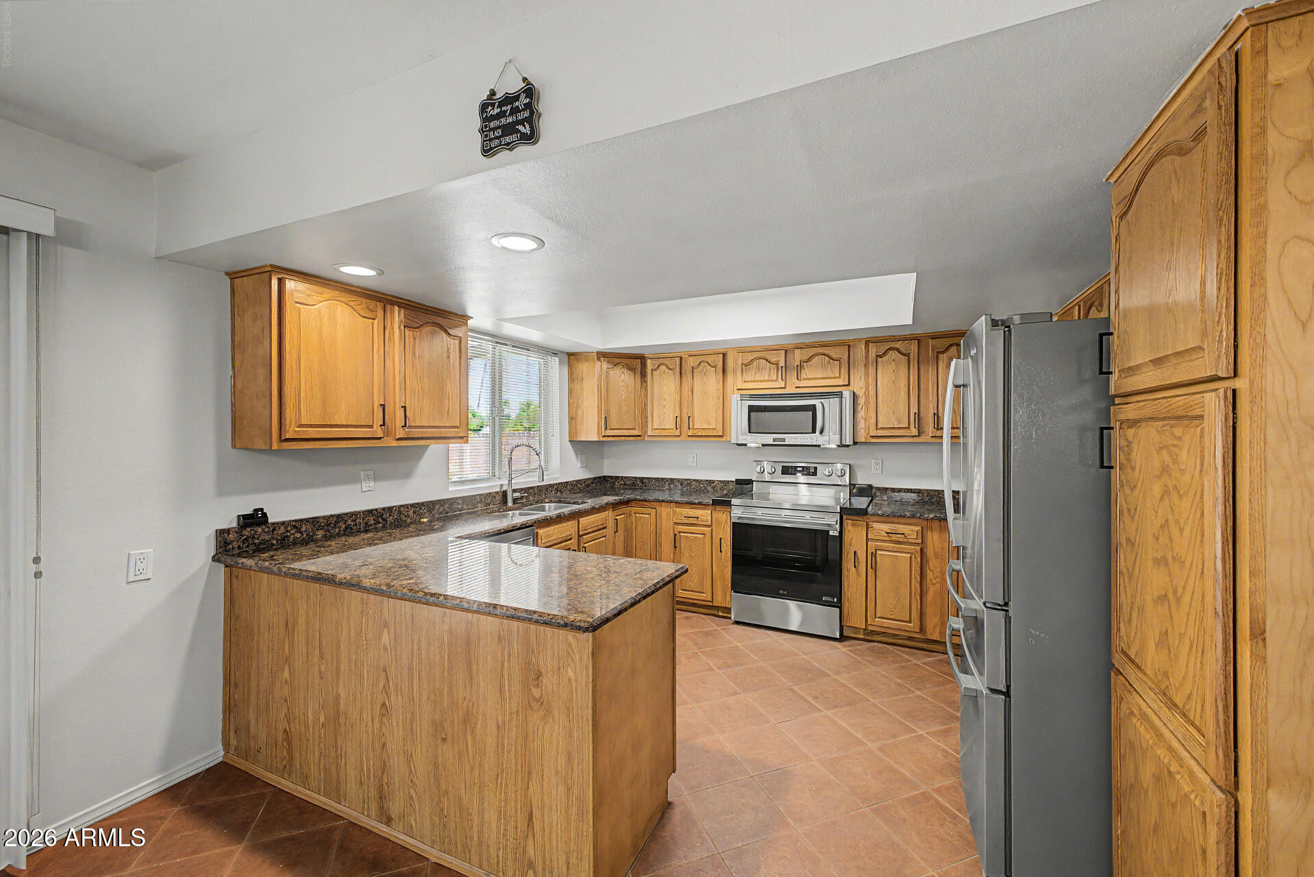 3910 East Shangri La Road Phoenix, AZ 85028 - Photo 12 of 33