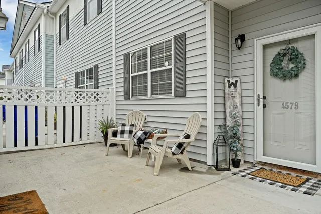 $259,990 | 4579 Great Oak Drive, North Charleston, SC 29418