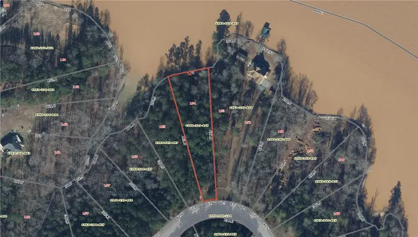 $125,000 | 970 Eagles Harbor Drive, Hodges, SC 29653