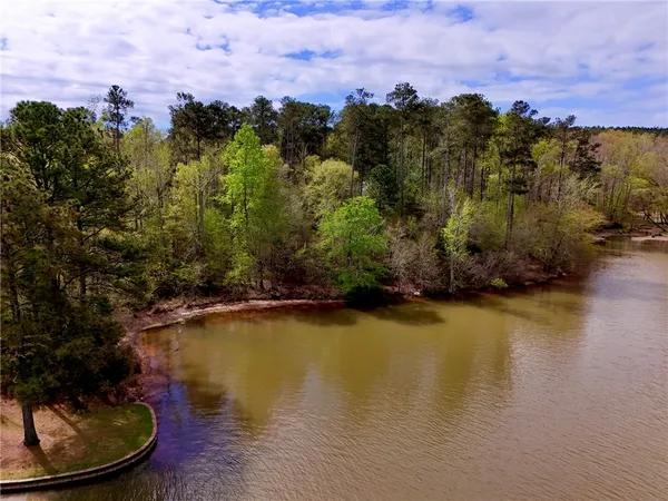 $125,500 | 970 Eagles Harbor Drive, Hodges, SC 29653