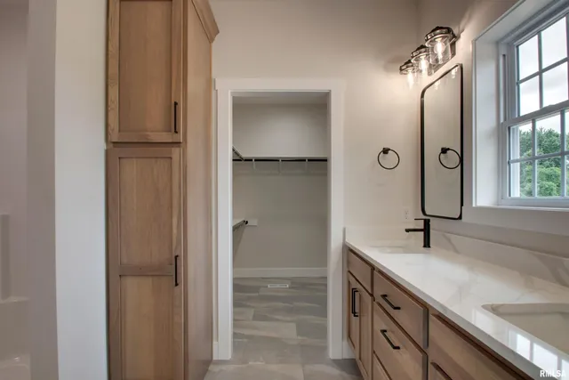 $409,000 | 2508 Taylor Drive, Quincy, IL 62305