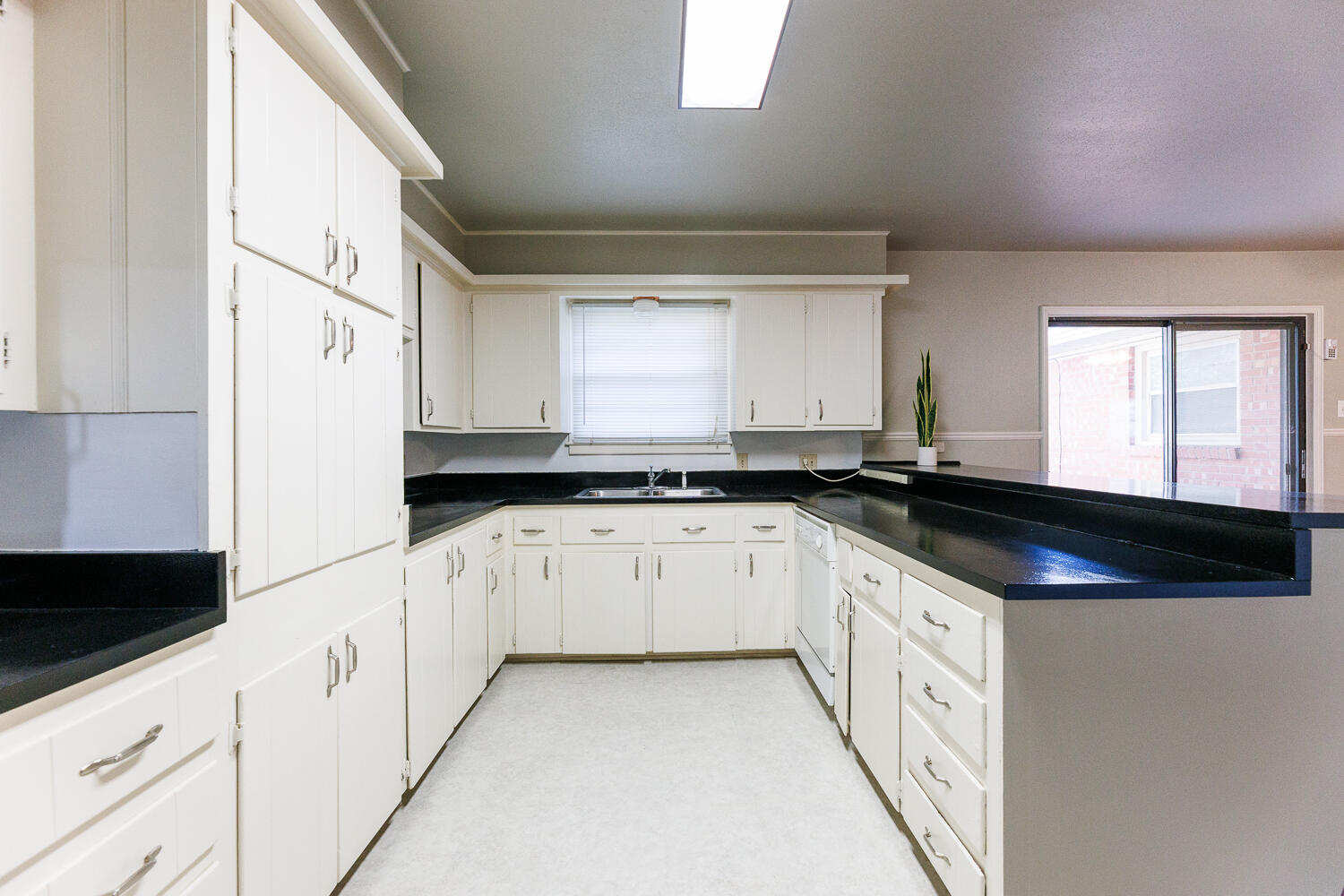 2508 61st Street Lubbock, TX 79413 - Photo 27 of 58 2508 61st-21