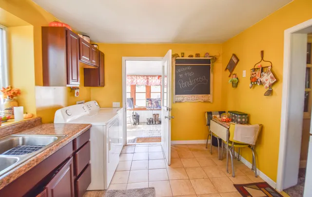 $224,500 | 1032 South Snow Prairie Road, Bronson, MI 49028