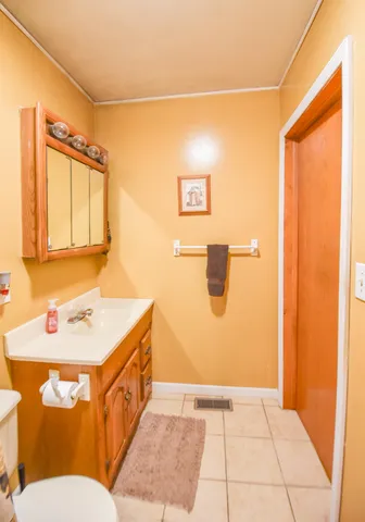 $224,500 | 1032 South Snow Prairie Road, Bronson, MI 49028