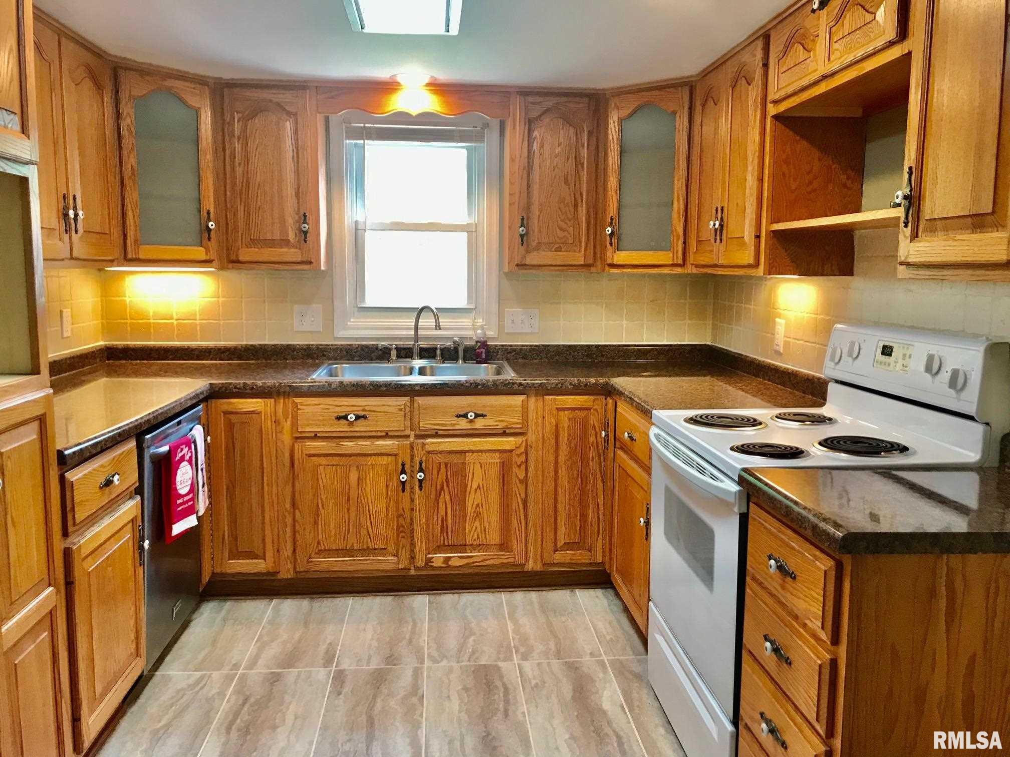 2512 South 9th Street Springfield, IL 62703 - Photo 8 of 31 Gallery Image 8