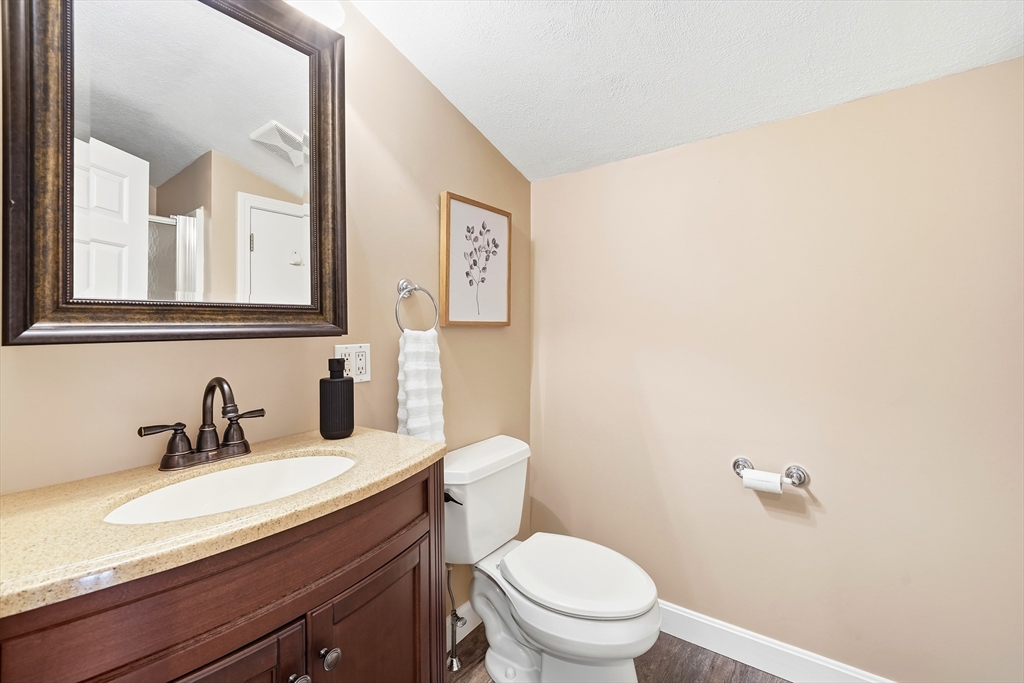 97 Hartwell Road Bedford, MA 01730 - Photo 27 of 41 Gallery Image 27