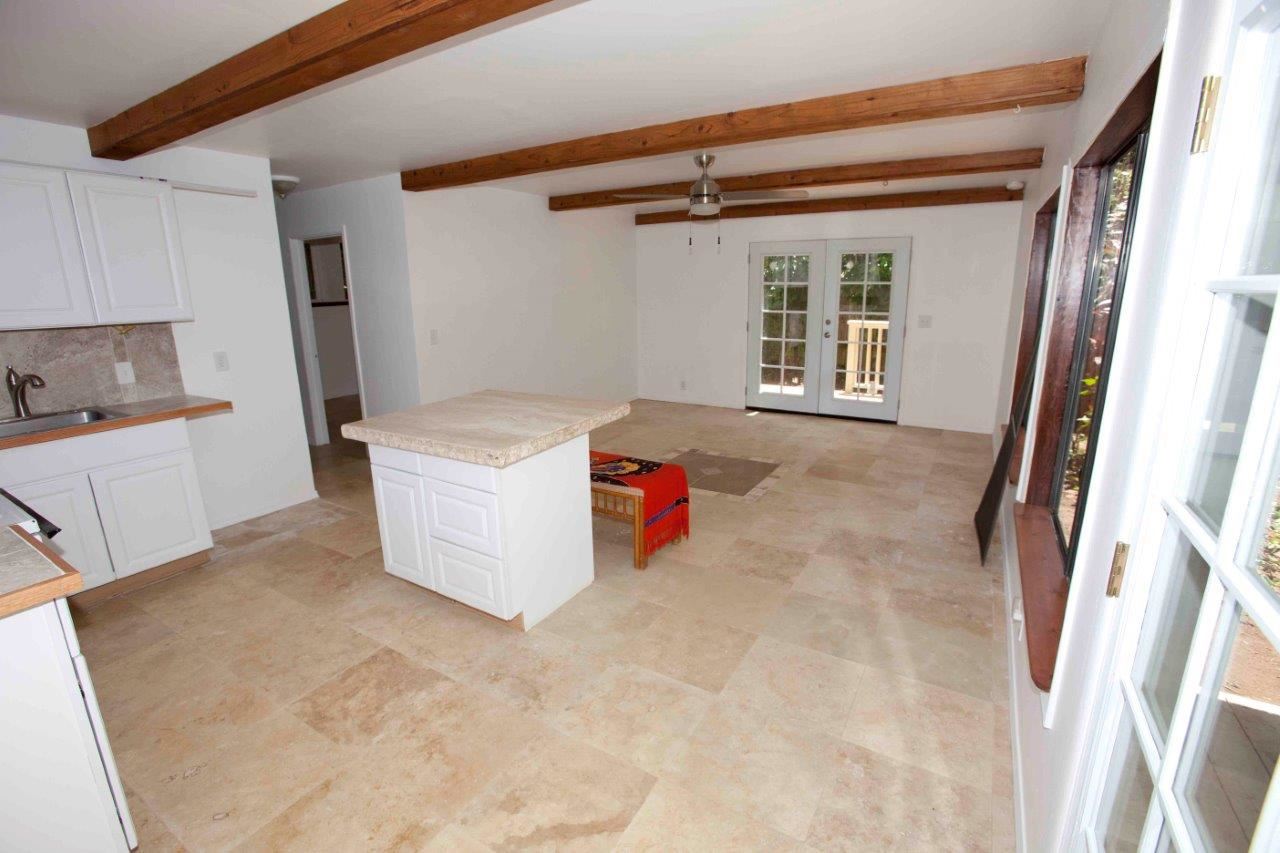 333 West Kuiaha Road Haiku, HI 96708 - Photo 13 of 21 a room with a washer and dryer