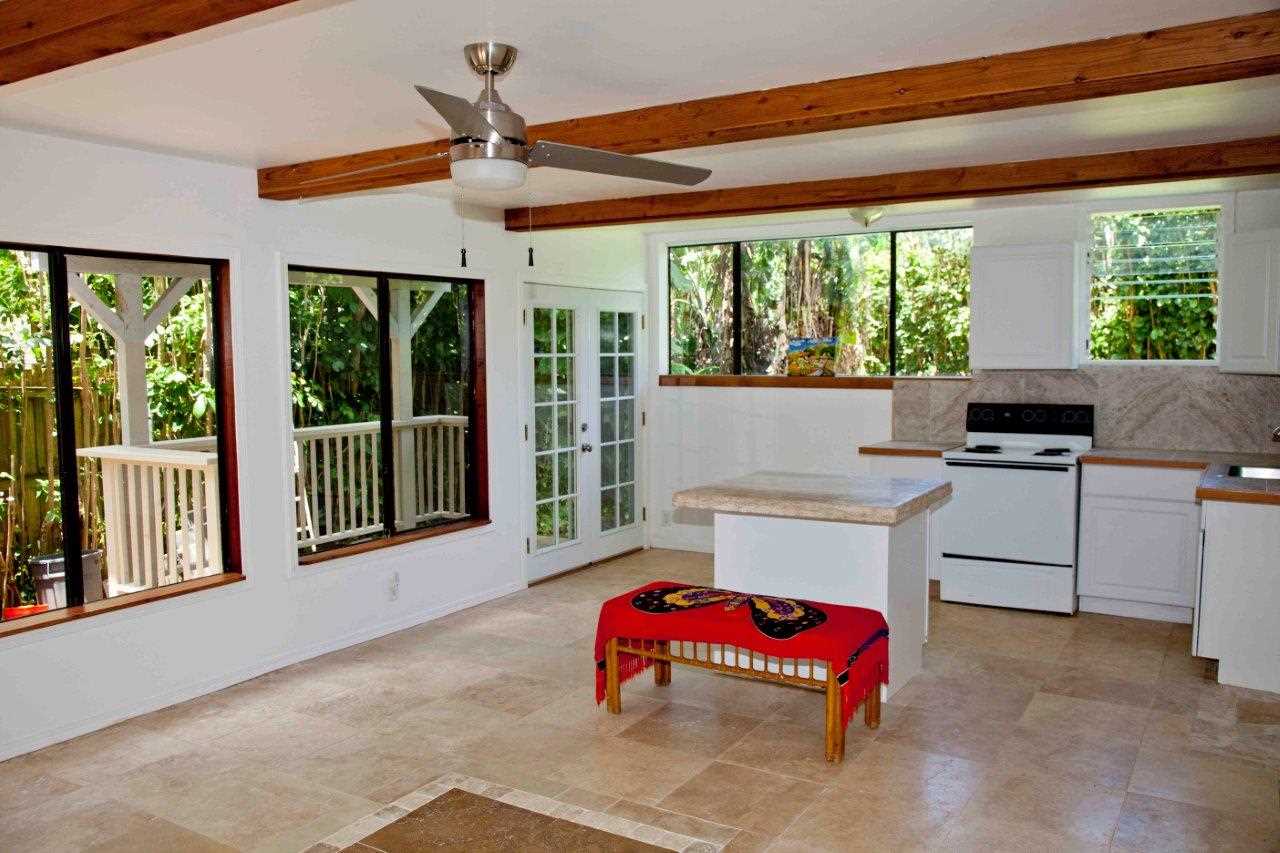 333 West Kuiaha Road Haiku, HI 96708 - Photo 14 of 21 a living room with furniture and large windows