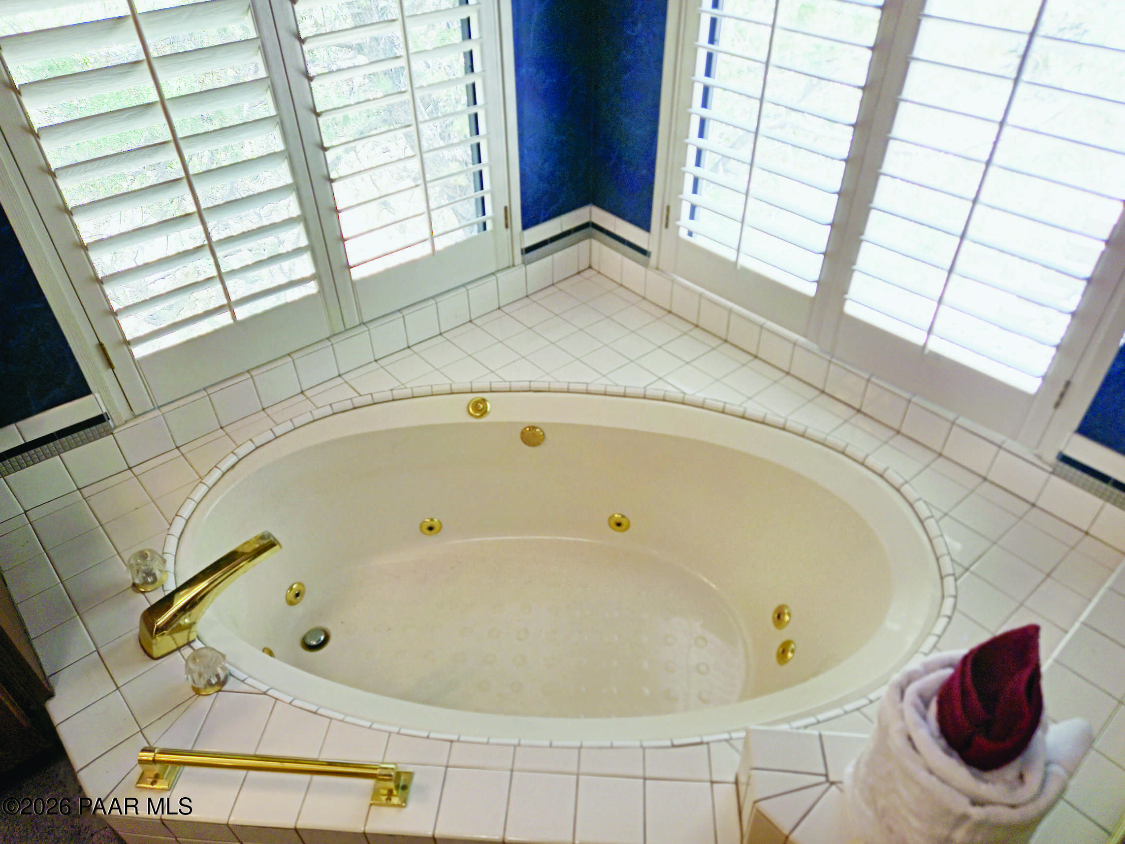 110 High Chaparral Loop Prescott, AZ 86303 - Photo 21 of 31 Master Bathroom Hot Tub