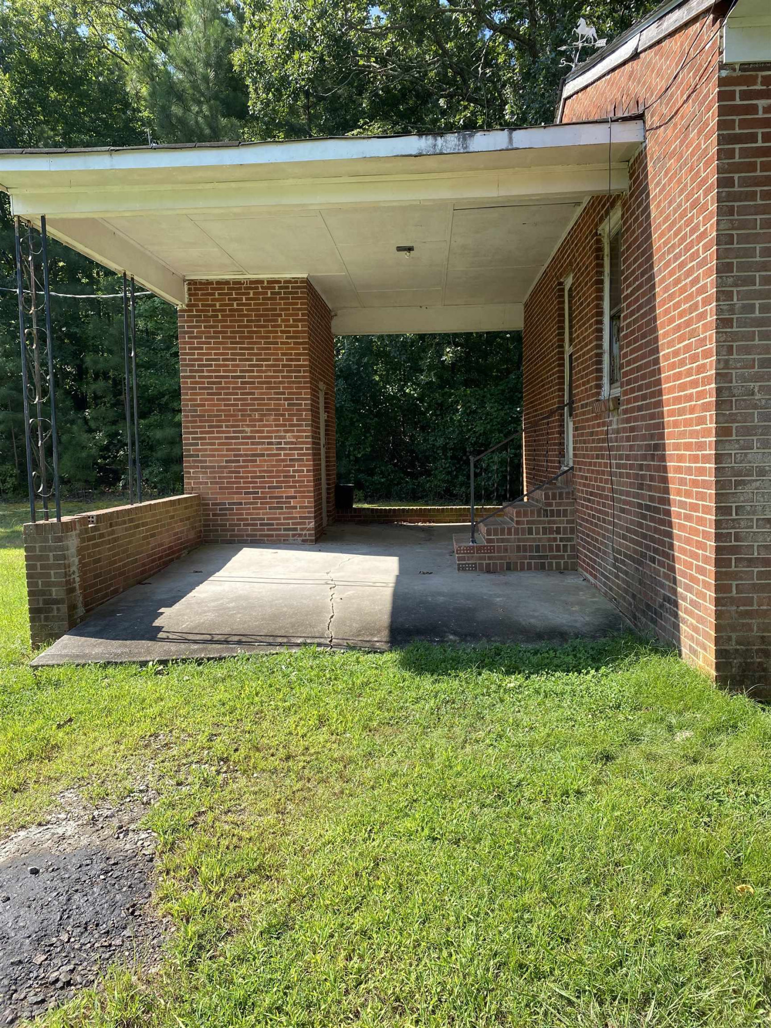 2801 Burnside Road Oxford, NC 27565 - Photo 2 of 9 Photo 2