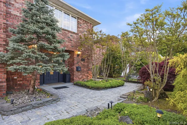 $1,895,000 | 234-11 38th Drive | Douglaston