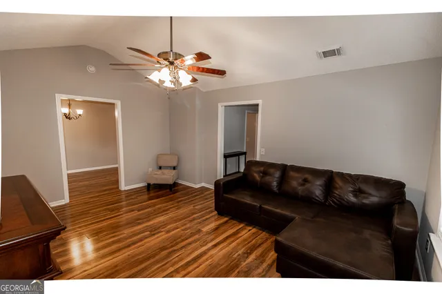 $1,850 | 104 Green Tree Court, Statesboro, GA 30458