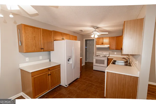 $1,850 | 104 Green Tree Court, Statesboro, GA 30458