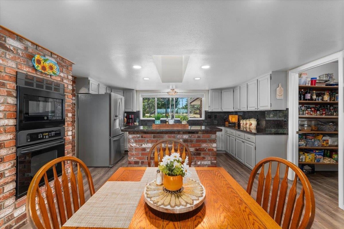 21350 Wilcox Road Red Bluff, CA 96080 - Photo 14 of 58 Gallery Image 14