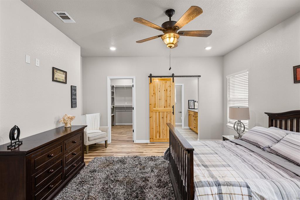 1446 Faulkner Road Sunset, TX 76270 - Photo 21 of 40