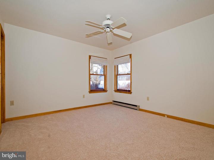 926 Walter Road Cochranville, PA 19330 - Photo 15 of 24 Gallery Image 15