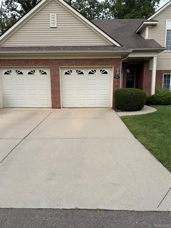 $3,000 | 3695 Eagle Creek Drive, Utica, MI 48317