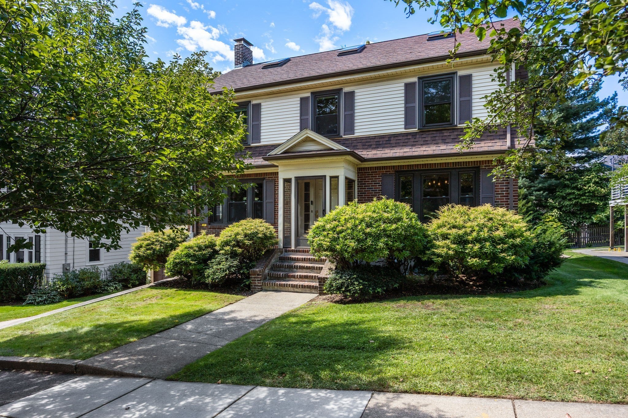 25 Lovell Road Watertown, MA 02472 - Photo 1 of 23 Gallery Image 1