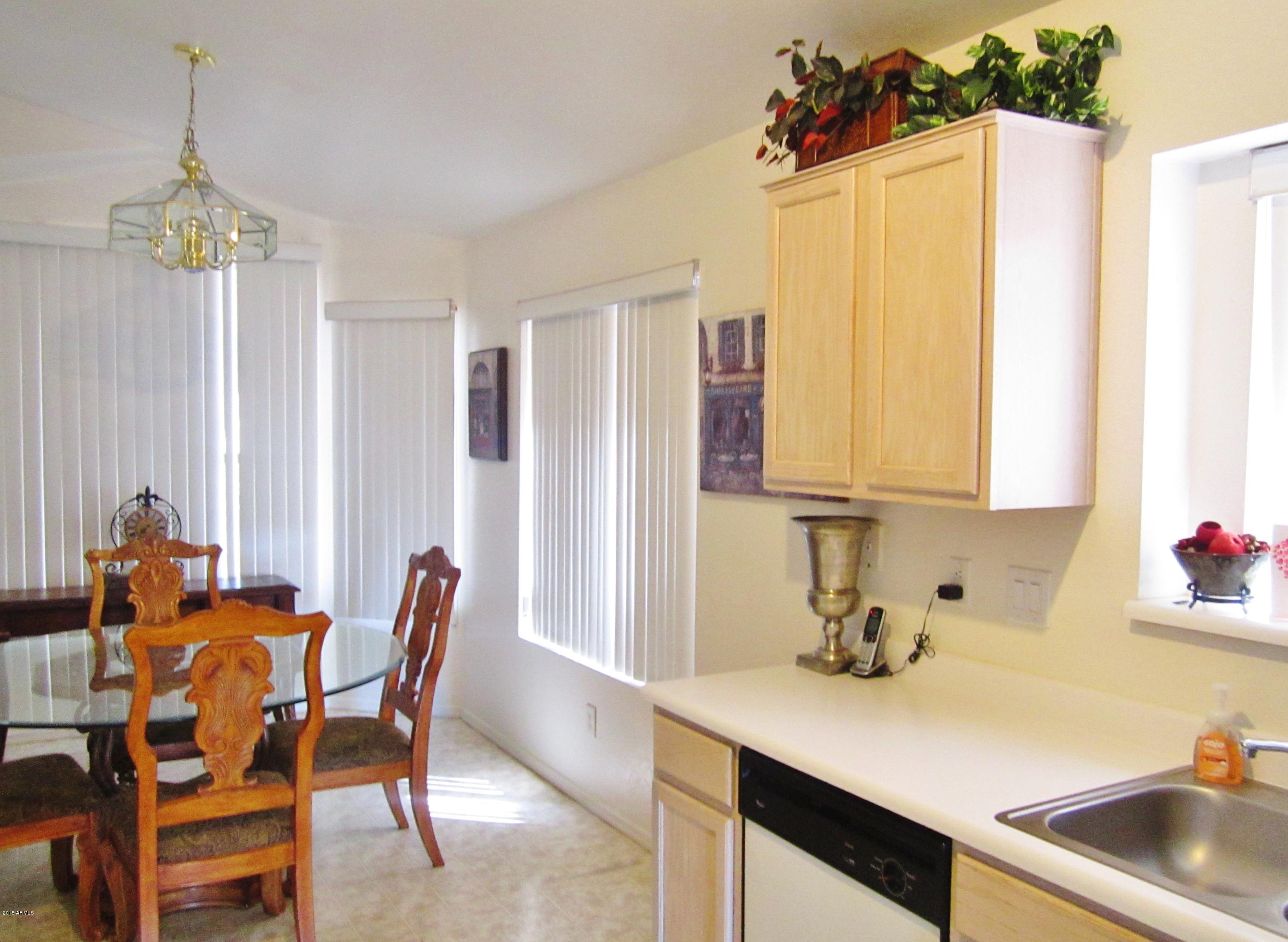 4701 East Mossman Road Phoenix, AZ 85050 - Photo 4 of 23 Bright Kitchen