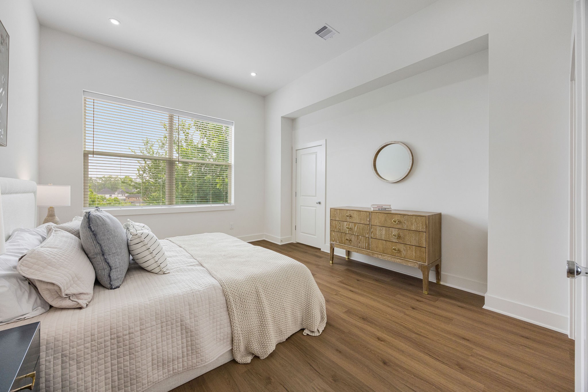 1648 West Tidwell Road Houston, TX 77091 - Photo 15 of 20